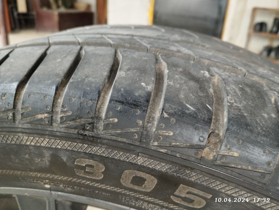 Продается диски с резинами на лексус 570