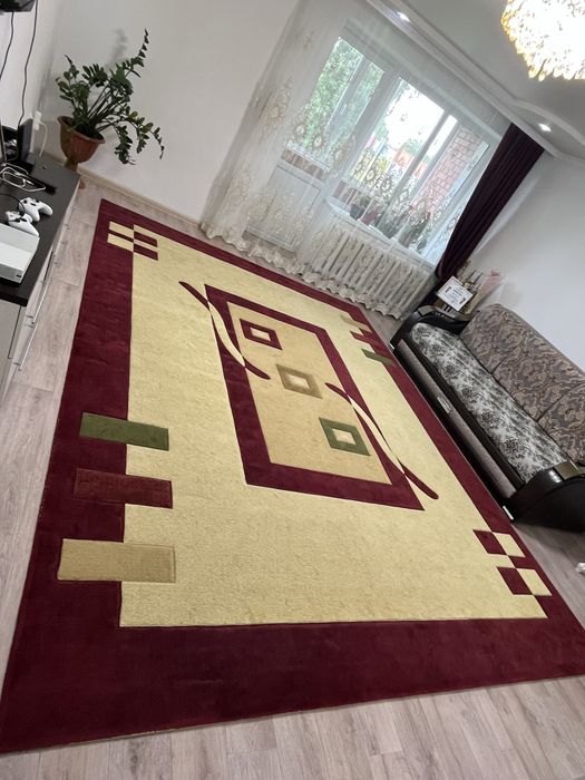 Ковер 3/4м в отличном состоянии