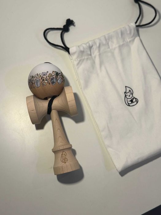 Kendama Miguel Erratic Squirrel Alba Antiskid