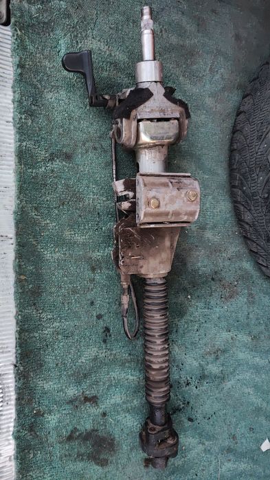 Продам рулевую колонку Ауди 100 с4