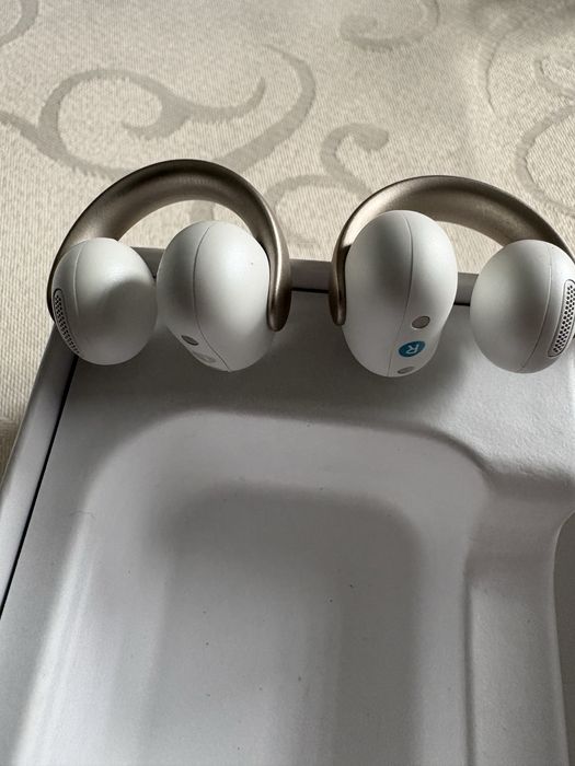 Безжични слушалки Soundcore AeroClip