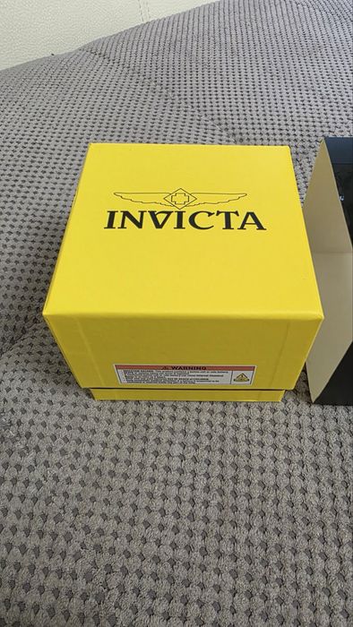 Часовник Invicta