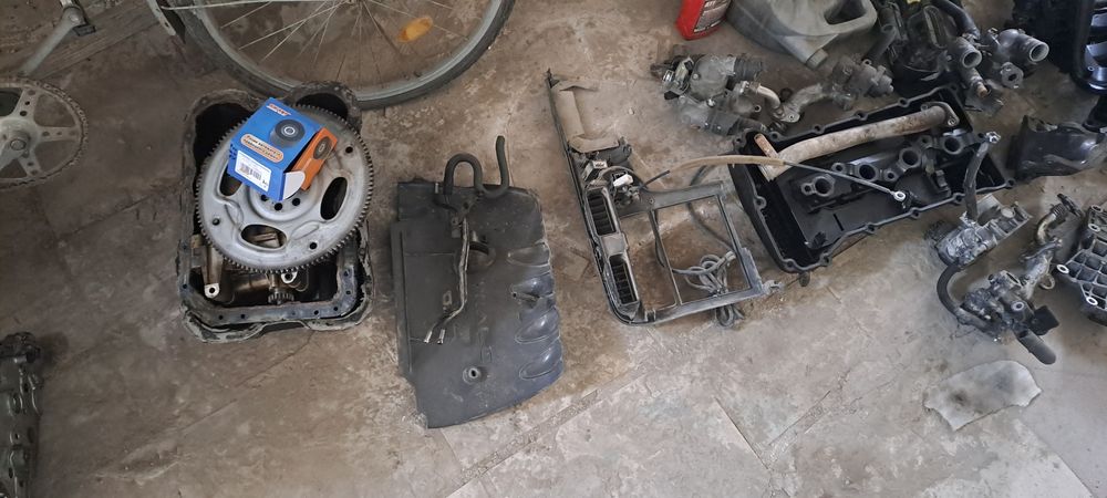 Запчасти на  машину