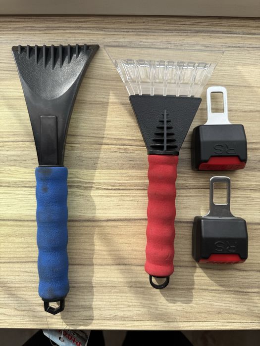 Продават се стъргалки за лед