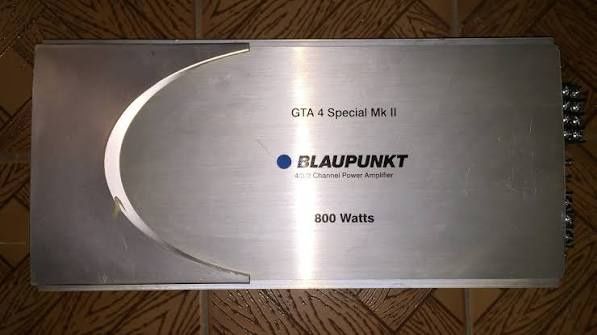 Vând Amplificator auto  Blaupunkt 800w