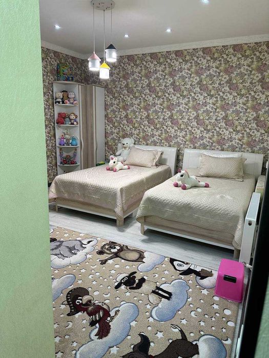 Продается дом на Циалковского на 2 семьи! Просторный уютный дом!