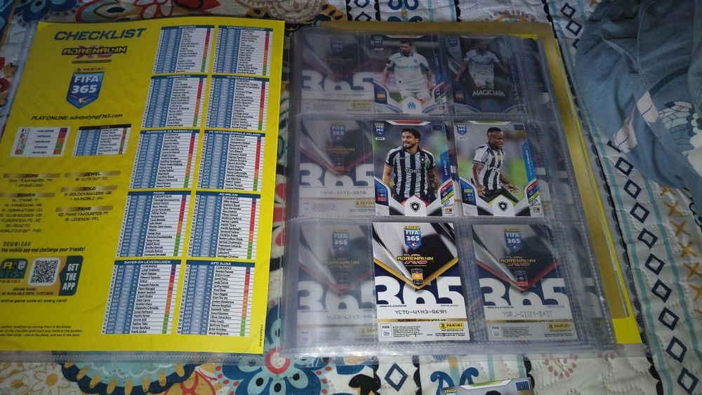 Abtibilduri abtibilde stikere cartonase Adrenalyn XL 365 Panini  fotbalisti 2026