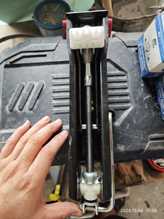 Крик за Мерцедес w221 w211