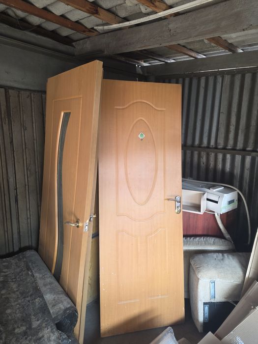 Продам двери межкомнатные