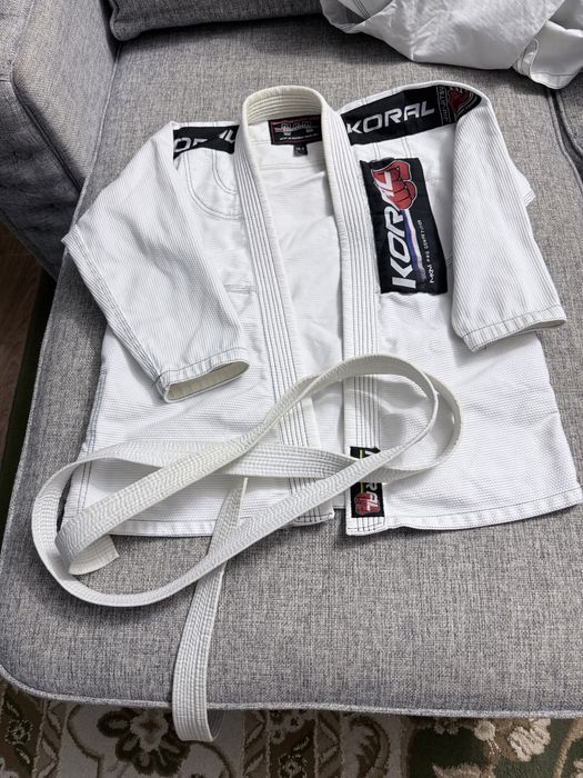 Кимоно для джиу-джитсу (BJJ)