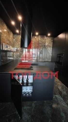 Дава се под наем Тристаен апартамент в Варна, Галата - 120 кв.м за 1500 € - Снимка #2