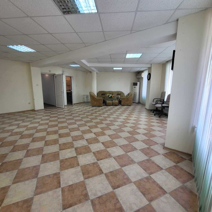 Дава се под наем Офис в Пещера - 78 кв.м за 178.5 € - Снимка #2