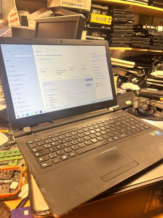 Продавам Lenovo ideapad