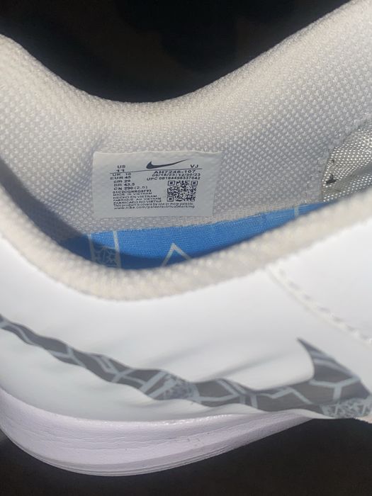 Кроссовки футзалки