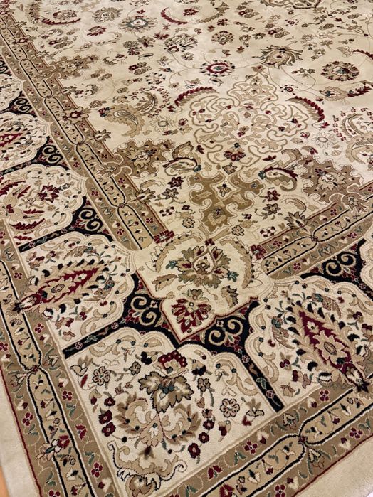 Большой, теплый ковер