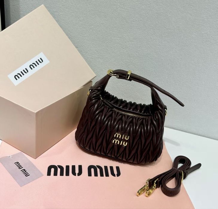 Дамска чанта Miu Miu Wander в различни цветове