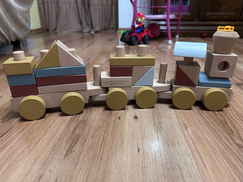 Детски влак little dutch