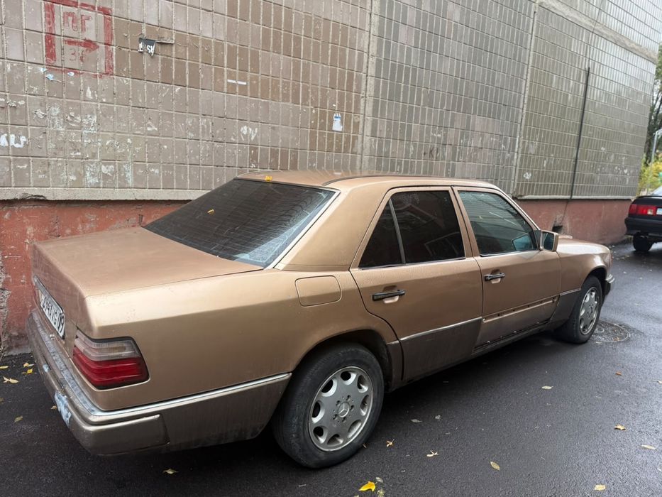 Продам мерседес 124