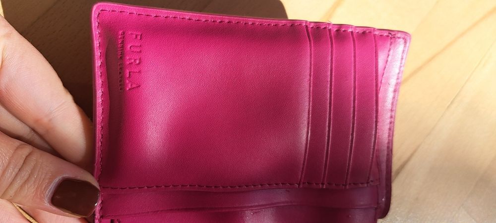 Намален! Оригинален портфейл Furla
