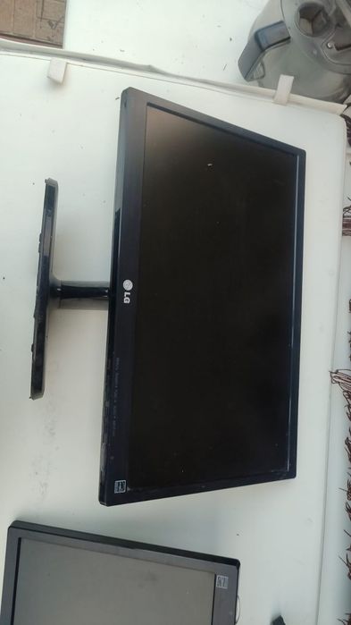 Продам мониторы, 19,20 диагональ