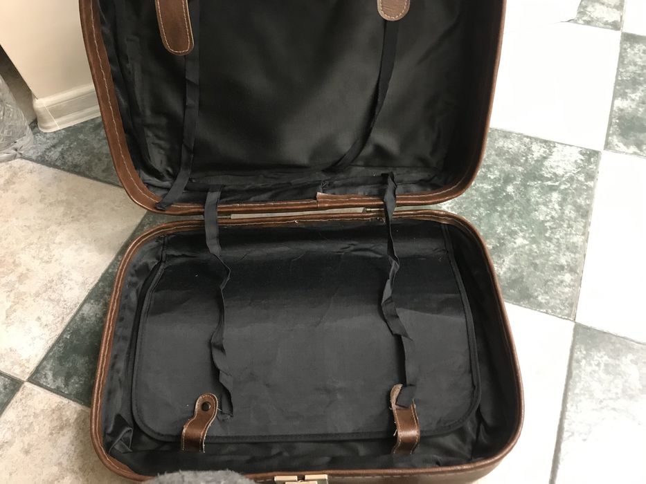 Куфар от соц.време