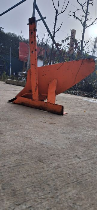 Plug motocultor de vânzare