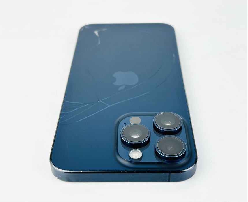 Apple iPhone 15 Pro Max 256GB Blue Titanium Отличен!