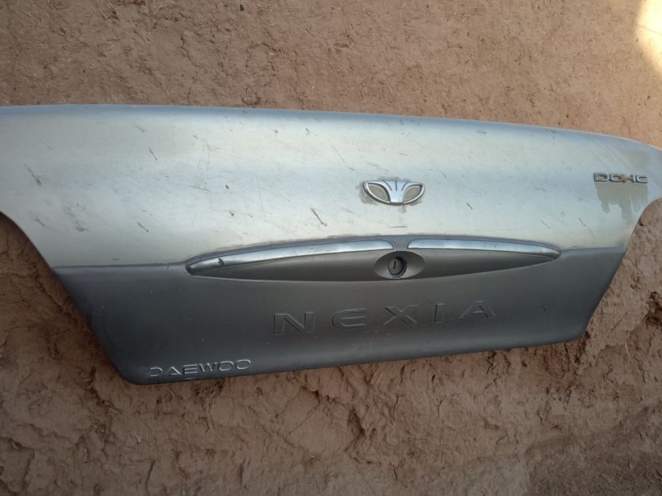Nexia 1 orqa kapot