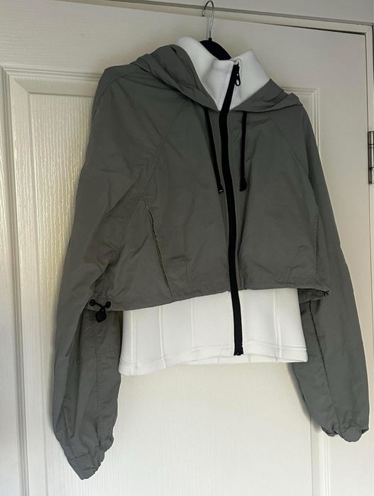 Пролетно дамско яке Зара