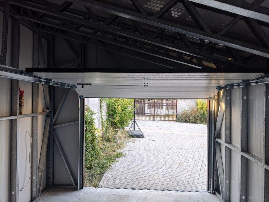 Vand Garaj din structura metalica usoara + panouri sandwich = Calitate!