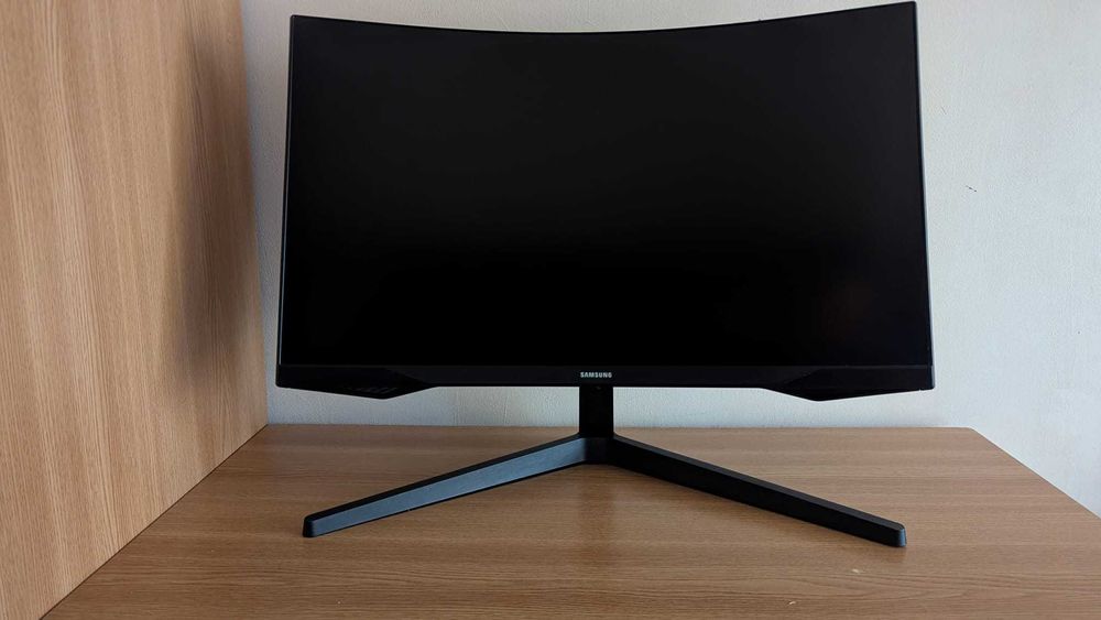 Monitor Samsung Odyssey G5 1440p Curbat (1ms, 144hz)