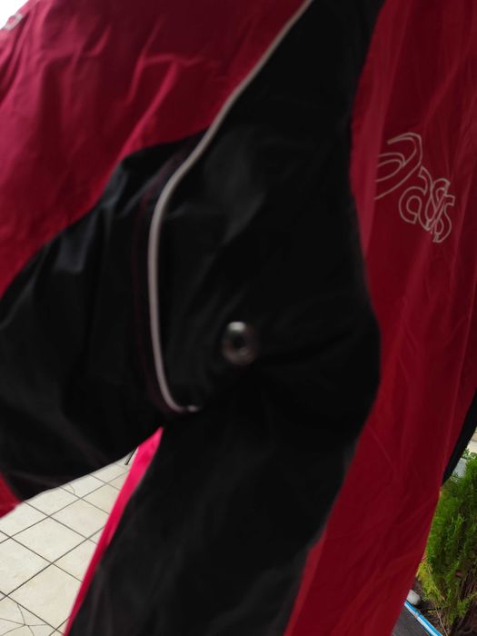 Мъжко спортно яке Asics