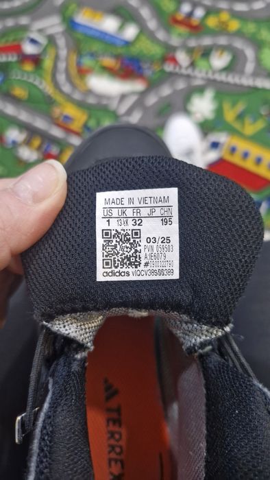 Adidas  Terrex mărimea 32