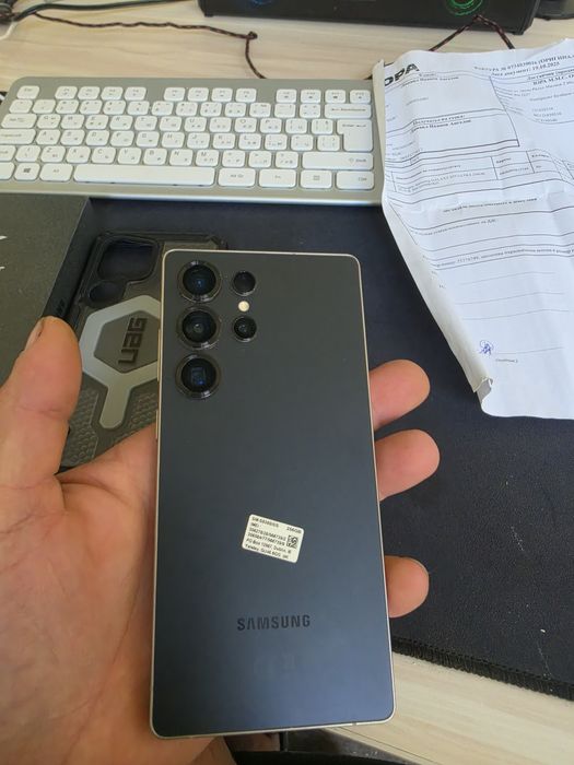 Samsung S25 ultra с дефект