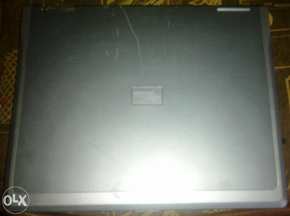 Laptop Fujitsu Siemens Amilo D7850