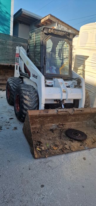 Excavator utilaje basculante