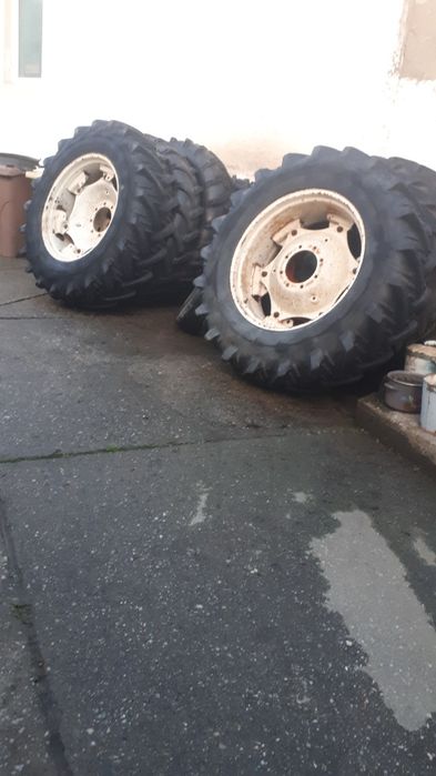 Anvelope tractor 16,9R34 International Utb