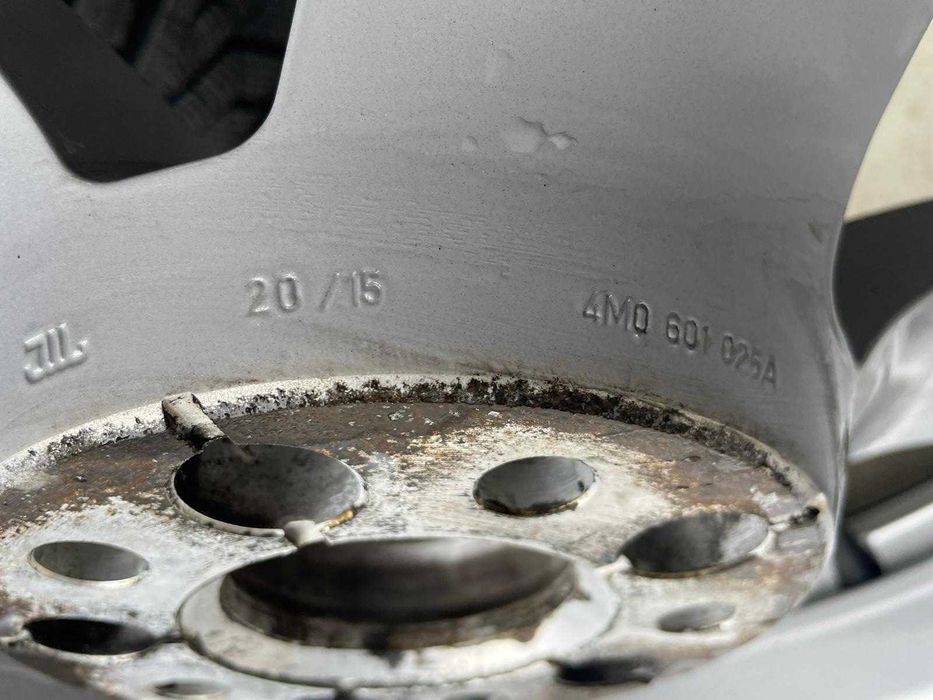 Jante Audi Q7 Cauciucuri Iarna Pirelli 255 60 R 18