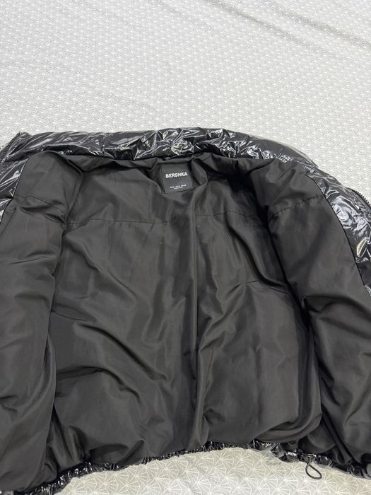 Зимно яке Bershka лъскаво