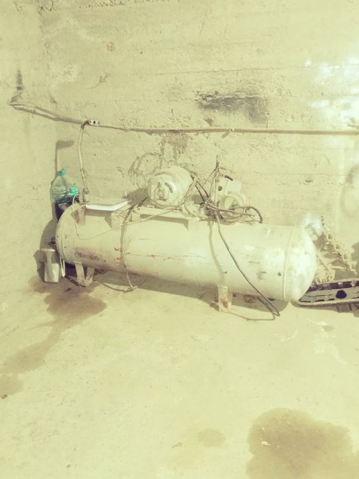 Kamfiressir 3fazaga ishlaydi