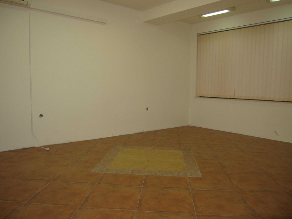 Дава се под наем Магазин в Варна, Левски - 140 кв.м за 612 € - Снимка #5