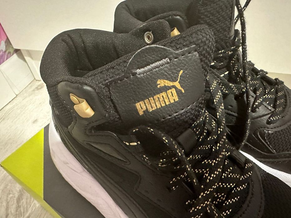 Продаются кроссовки