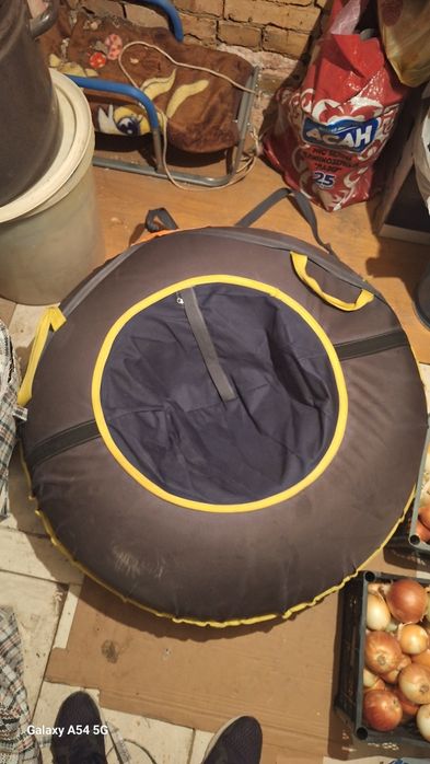 Продам тюбинг большой