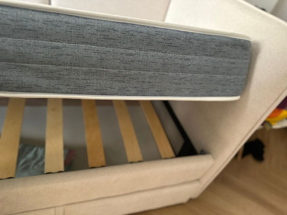 Продается кровать