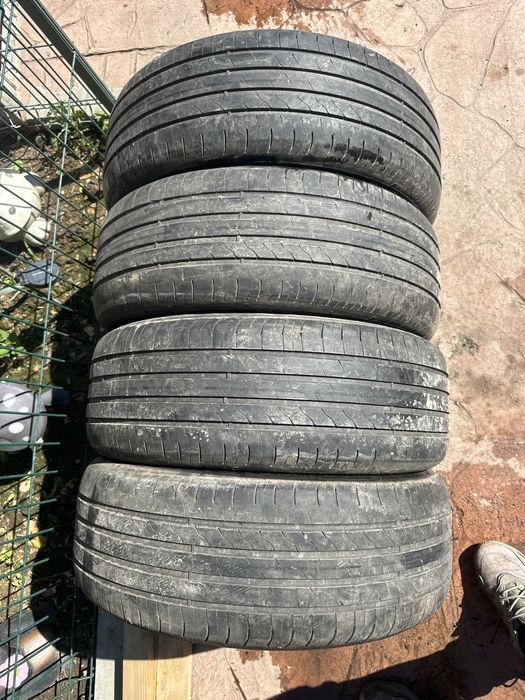 Set anvelope vara Goodyear 215/55 r17