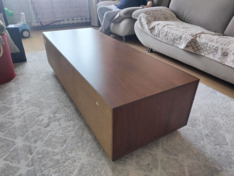 Продам тумбу под телевизор!!!