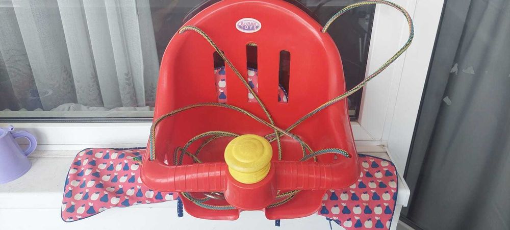 Leagan copii folosit doar in interior