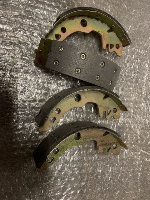 Set Saboti mici frana spate Dacia 1300 1310 noi