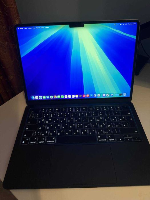 MacBook Air M2 8/256