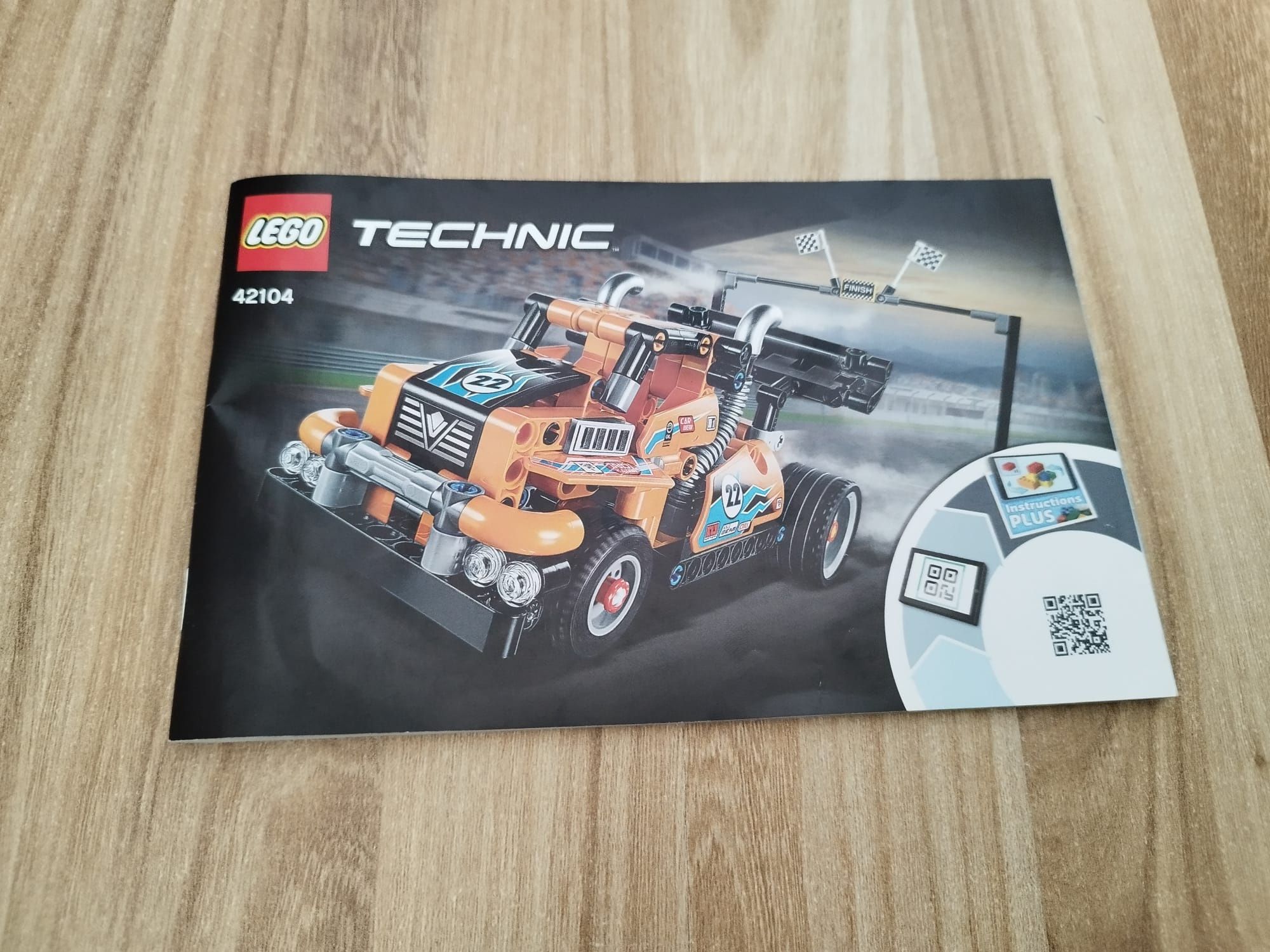 Lego technic camion de best sale curse 42104